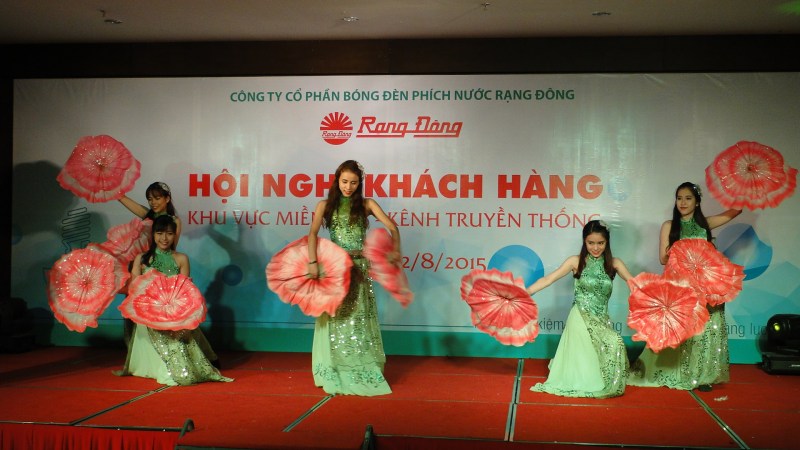 Rạng Đông tổ chức thành công hội nghị khách hàng Miền Bắc 2015