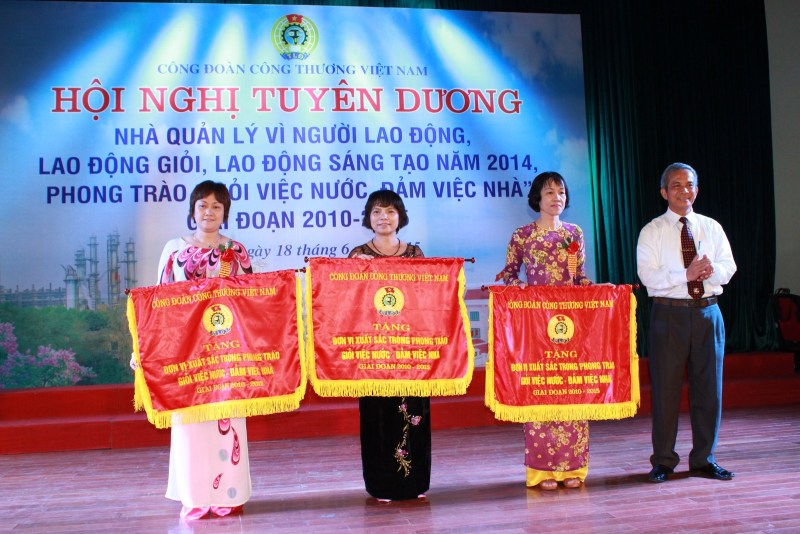 TGĐ Nguyễn Đoàn Thăng được vinh danh “ Nhà quản lý vì người lao động”